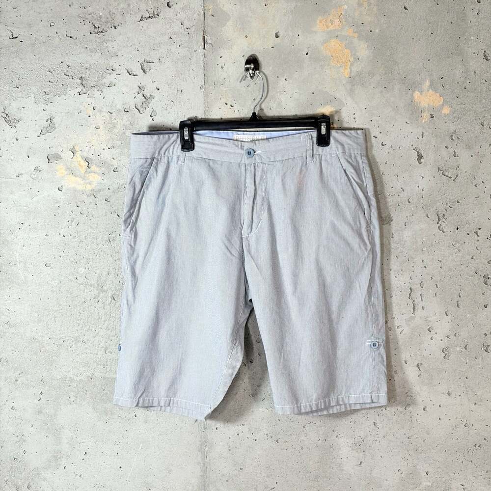 Division.E Men's Blue and White Striped Seersucker Chino Shorts, Size 36